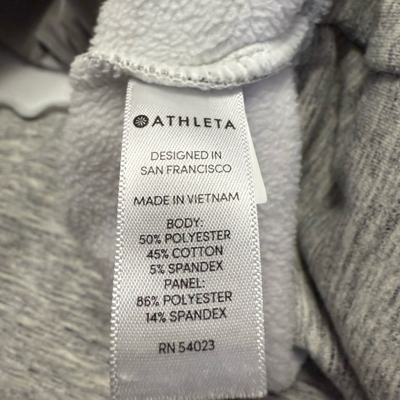 ATHLETA ZIP Up Hooded Jacket. Size Medium. Good Preloved. - Picture 5 of 10